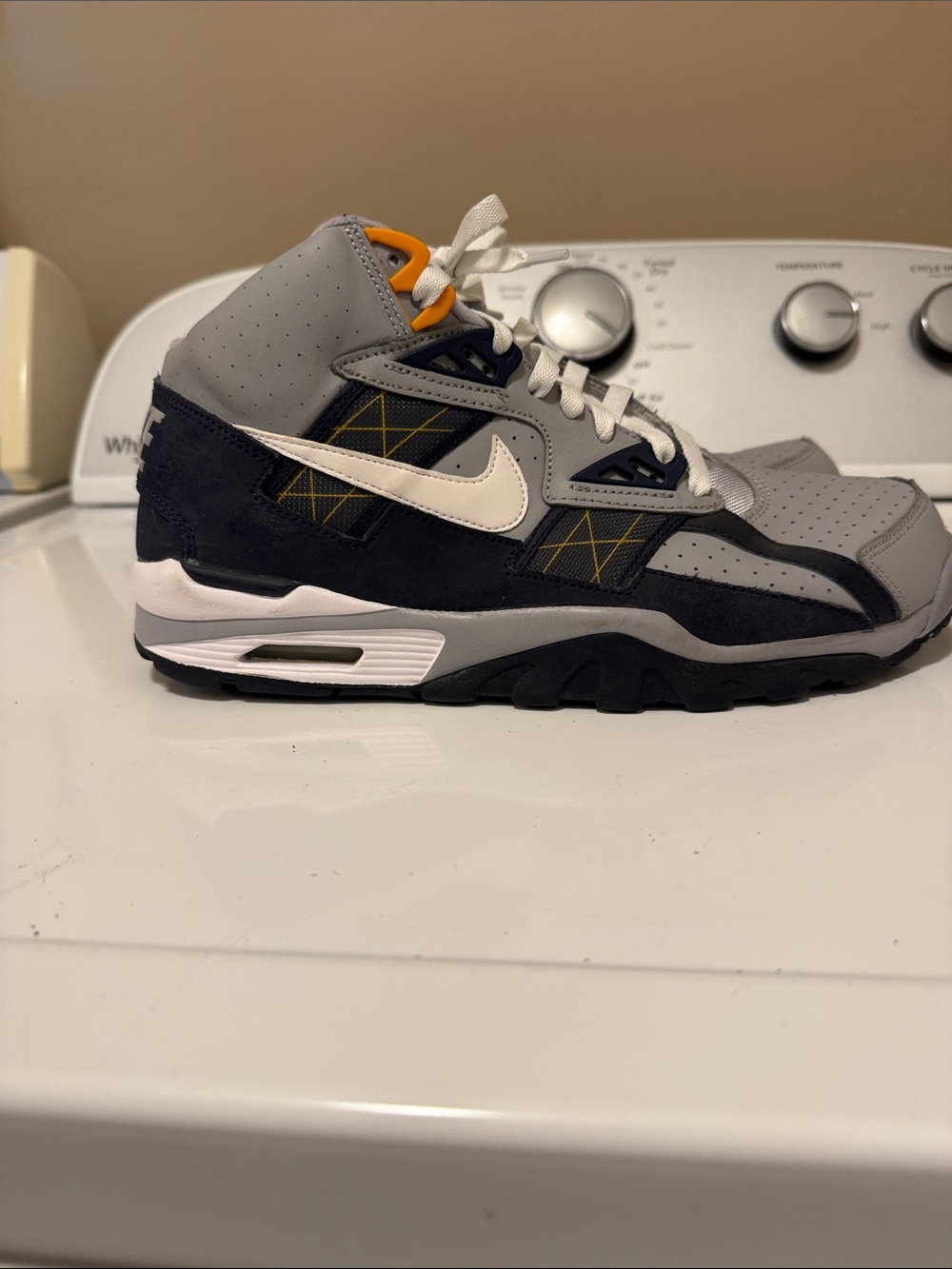 Nike Air Trainer SC High Georgetown Men Size 10.5  Bo Jackson Shoes 302346-014